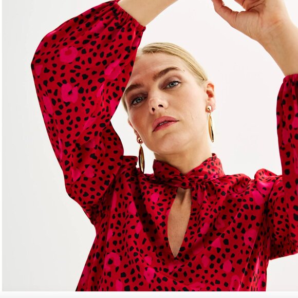 ⭐️ Twist Neck Long Sleeve Leopard Cheetah Polka Dot Classy Classic Party Blouse - Picture 5 of 6